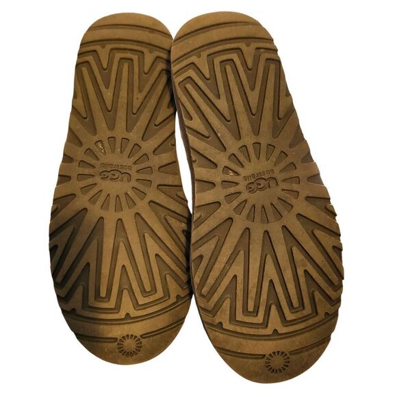 UGG Sweater Knit Classic Cardy Boots Gray Women Size 7 - Picture 3 of 4